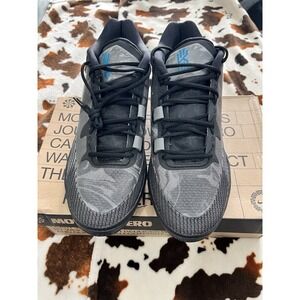 Nike Kyrie 8 Men's Sneakers Black/Mercury Grey White Size 15 DJ6017-001 NIB